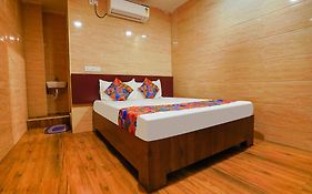 Fabexpress Arunachala Guest House